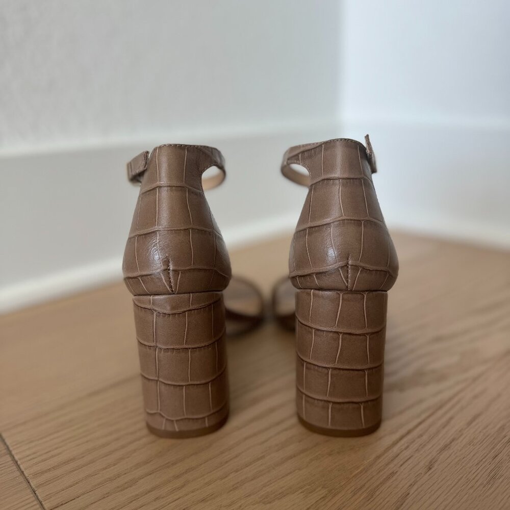 BRAND NEW, NEVER WORN | Sam Edelman Daniella Block Heel Sandal - Picture 6 of 7